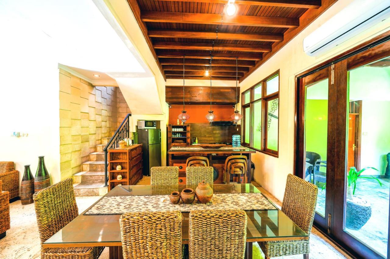De Cinta Villa - Kuta - 5 Bedrooms - Heart Of Kuta Zewnętrze zdjęcie