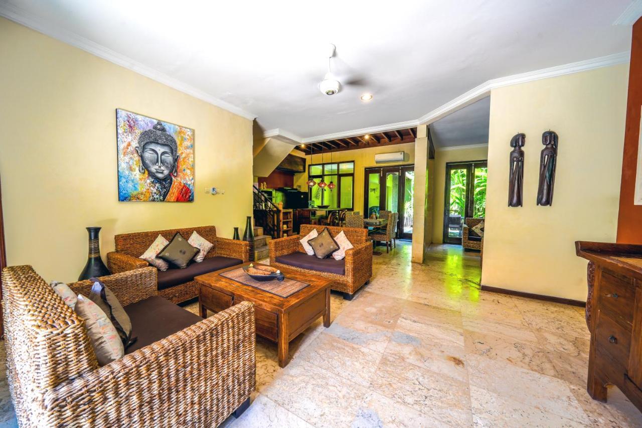 De Cinta Villa - Kuta - 5 Bedrooms - Heart Of Kuta Zewnętrze zdjęcie